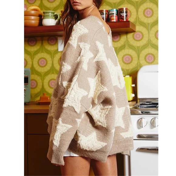 🎉New Cozy Stylish Taupe Oversized Star Cardigan + Skirt Set. Sizes 2-16 - Picture 10 of 15